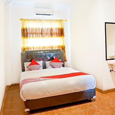 Oyo 694 Khasanah Residence Пеканбару Екстериор снимка
