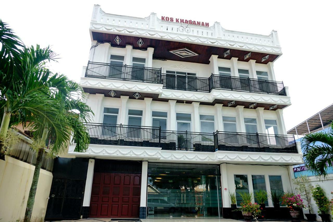 Oyo 694 Khasanah Residence Пеканбару Екстериор снимка