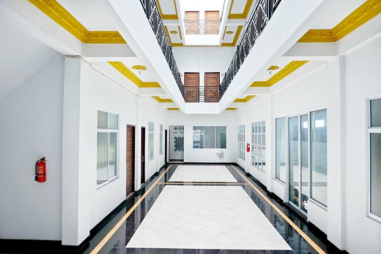Oyo 694 Khasanah Residence Пеканбару Екстериор снимка