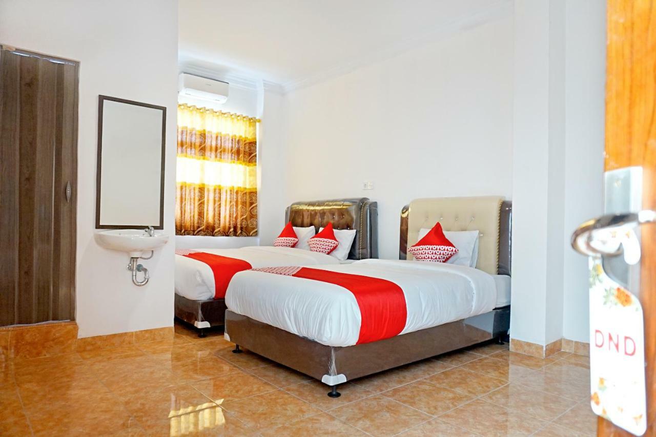 Oyo 694 Khasanah Residence Пеканбару Екстериор снимка