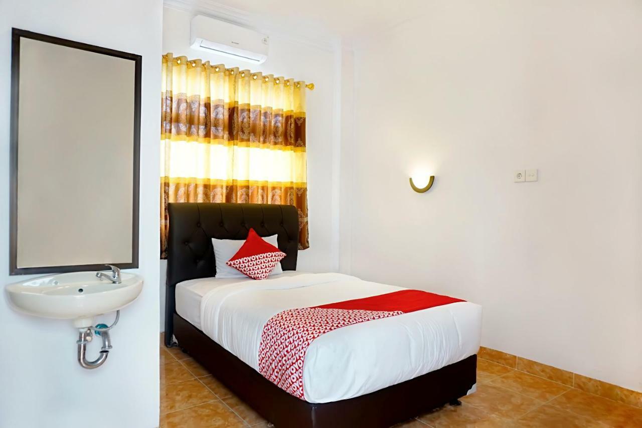Oyo 694 Khasanah Residence Пеканбару Екстериор снимка
