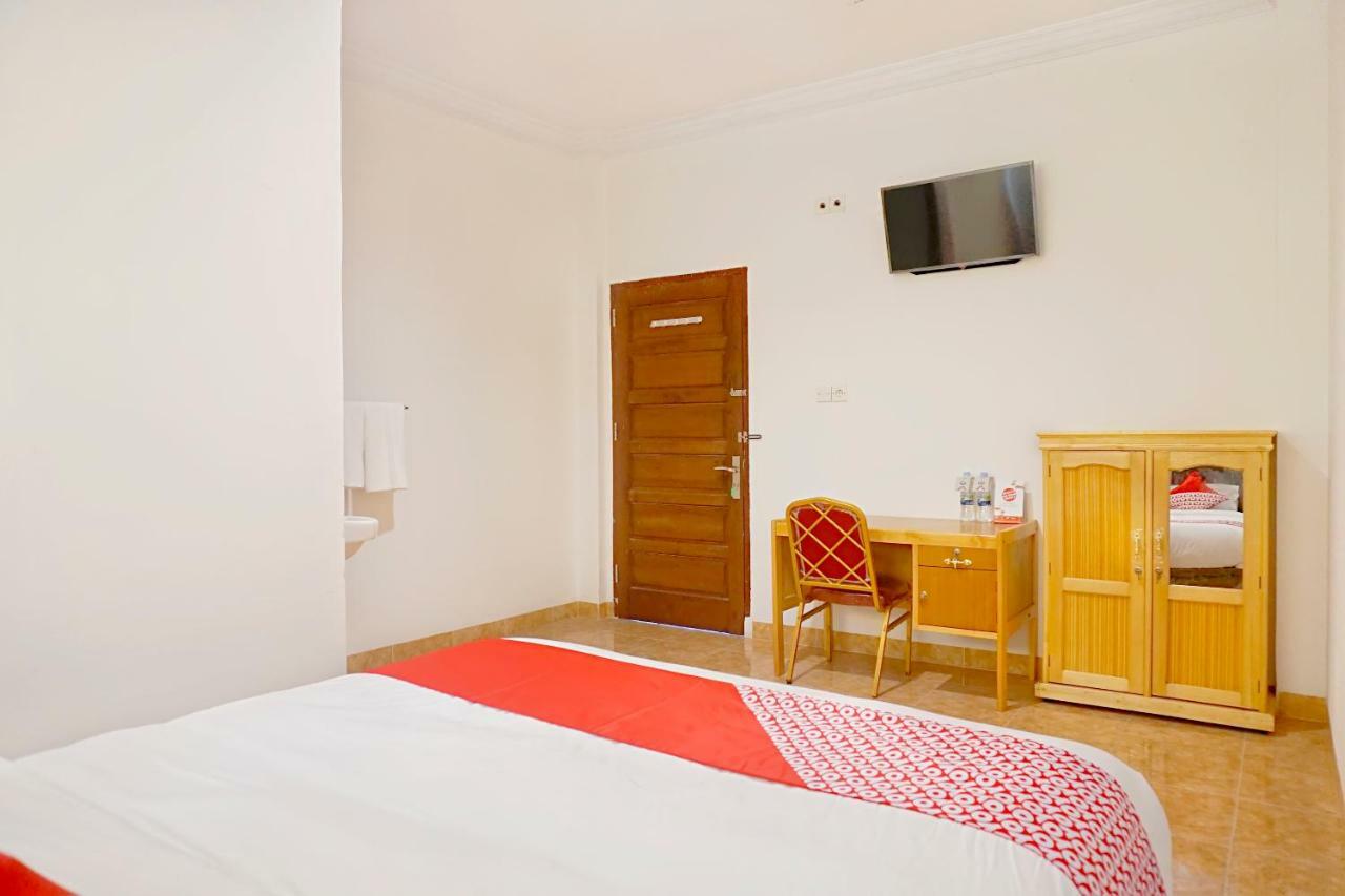 Oyo 694 Khasanah Residence Пеканбару Екстериор снимка