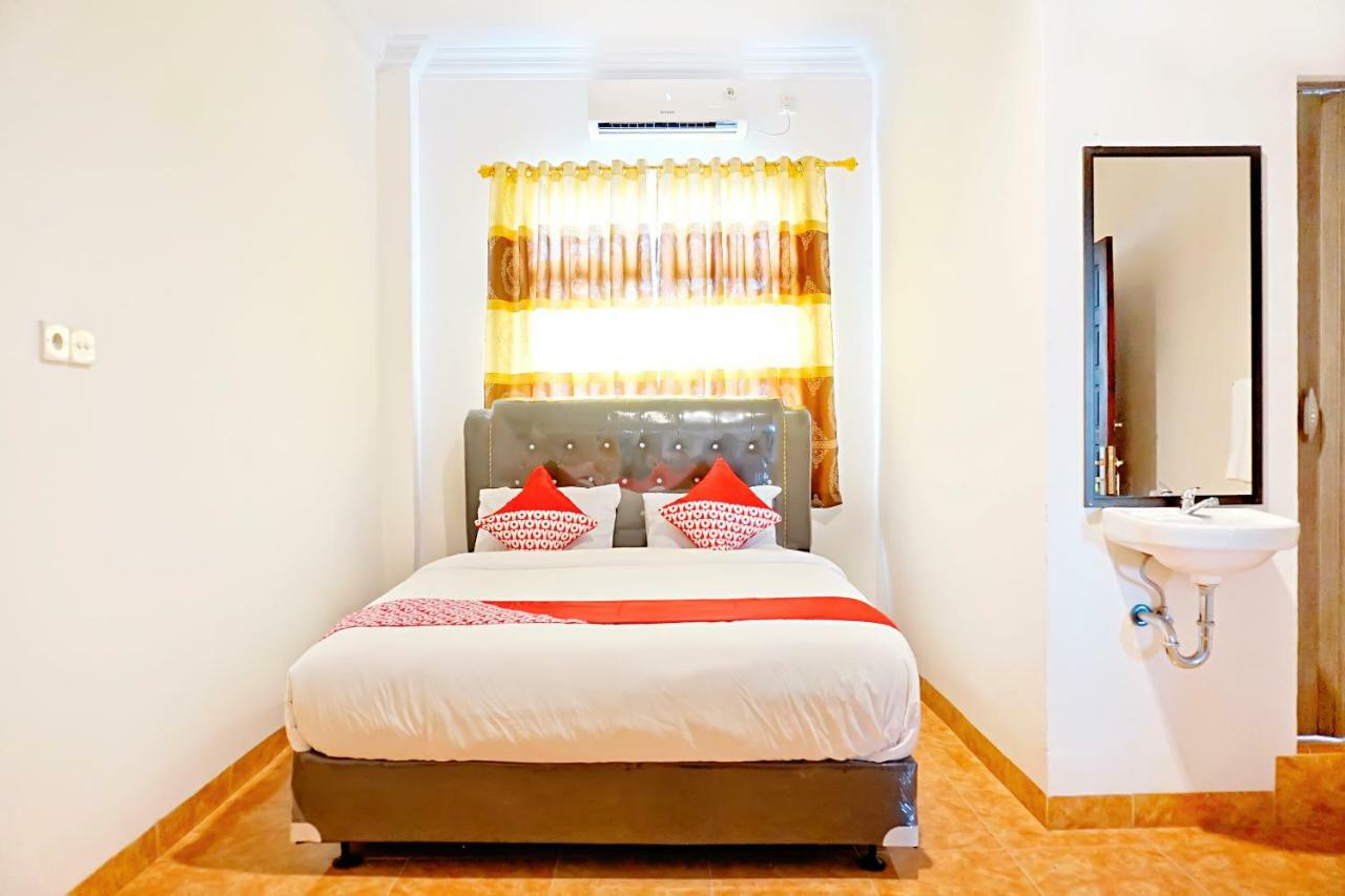 Oyo 694 Khasanah Residence Пеканбару Екстериор снимка